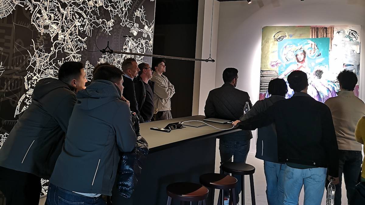 Innovazione e tecnologia: Dabster in visita alla factory di Intra Lighting