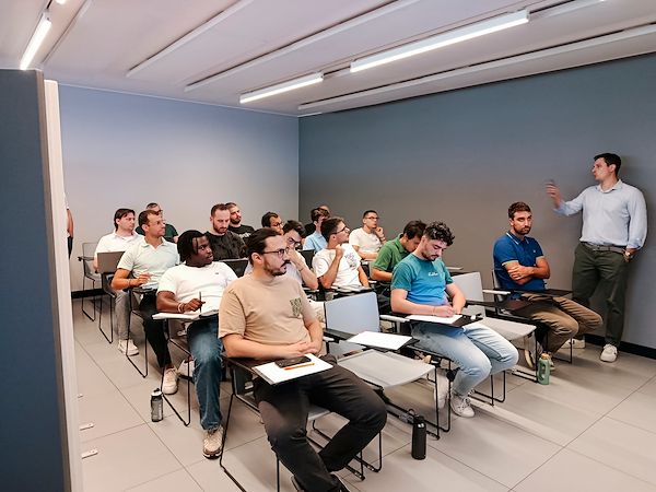 La competenza non è mai un traguardo, ma un metodo di lavoro.