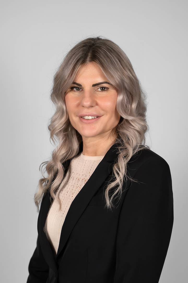Stefania Cavaliere-dabster