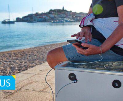 Arredo urbano intelligente per fornire servizi utili ai cittadini