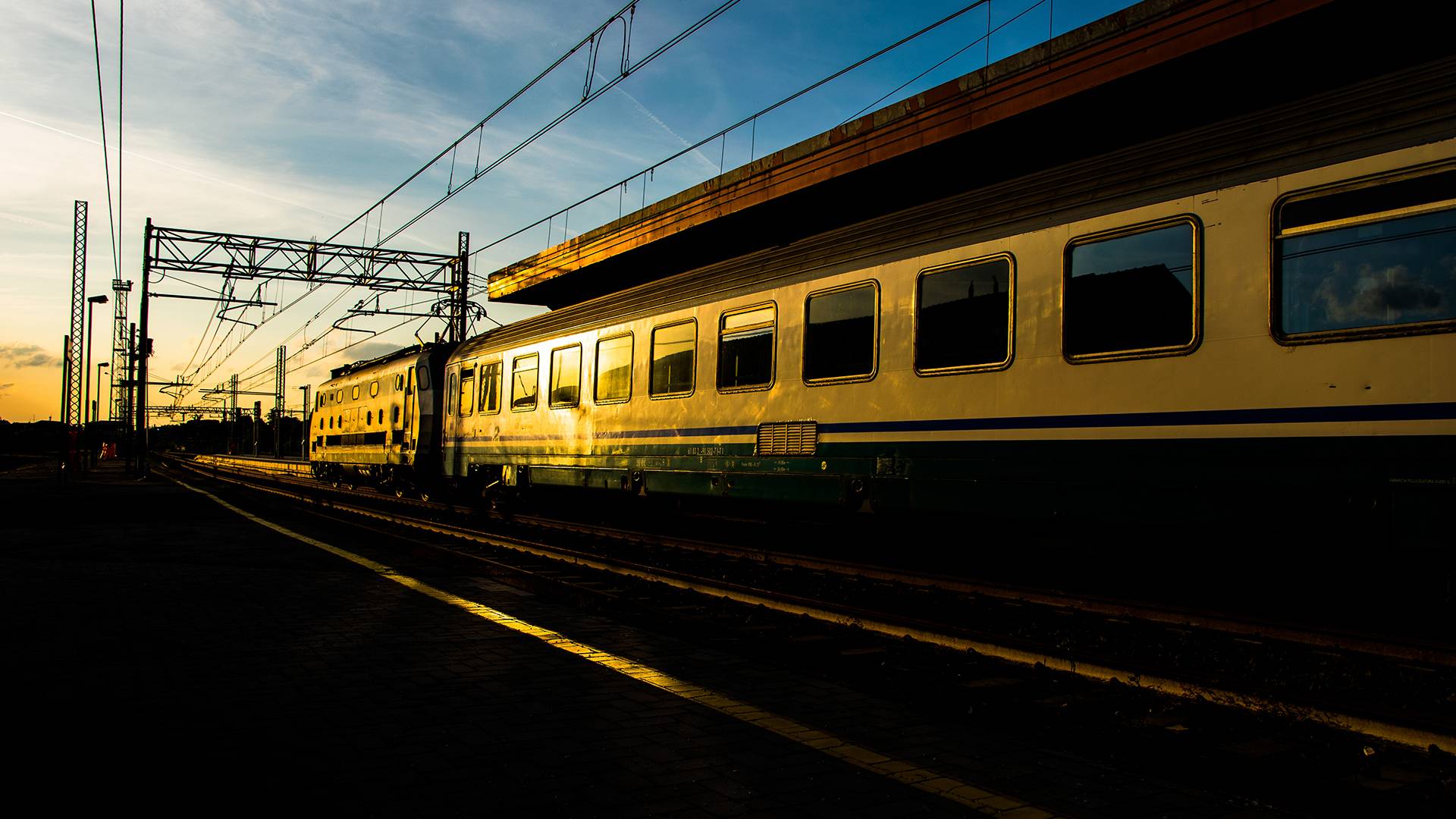 Officina Manutenzione Treni STA Bolzano: Ingegneria Impiantistica Strategica per la Mobilità Altoatesina