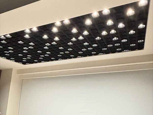 Innovazione e tecnologia: Dabster in visita alla factory di Intra Lighting